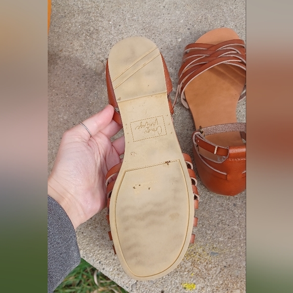 "Crown Vintage" Nayli sandals cognac/ bronze 9.5 - Picture 8 of 9